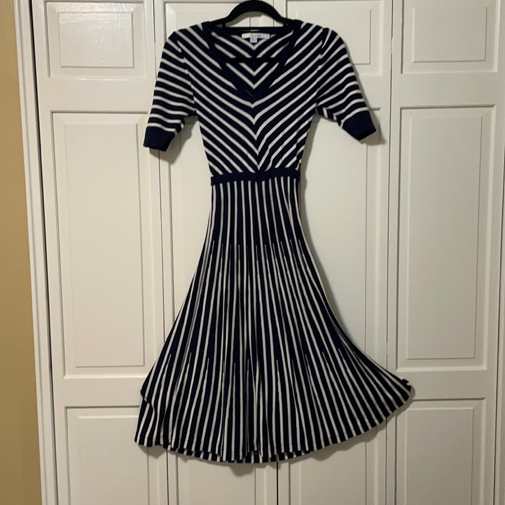Boden Navy striped sweater dress -flattering 4R